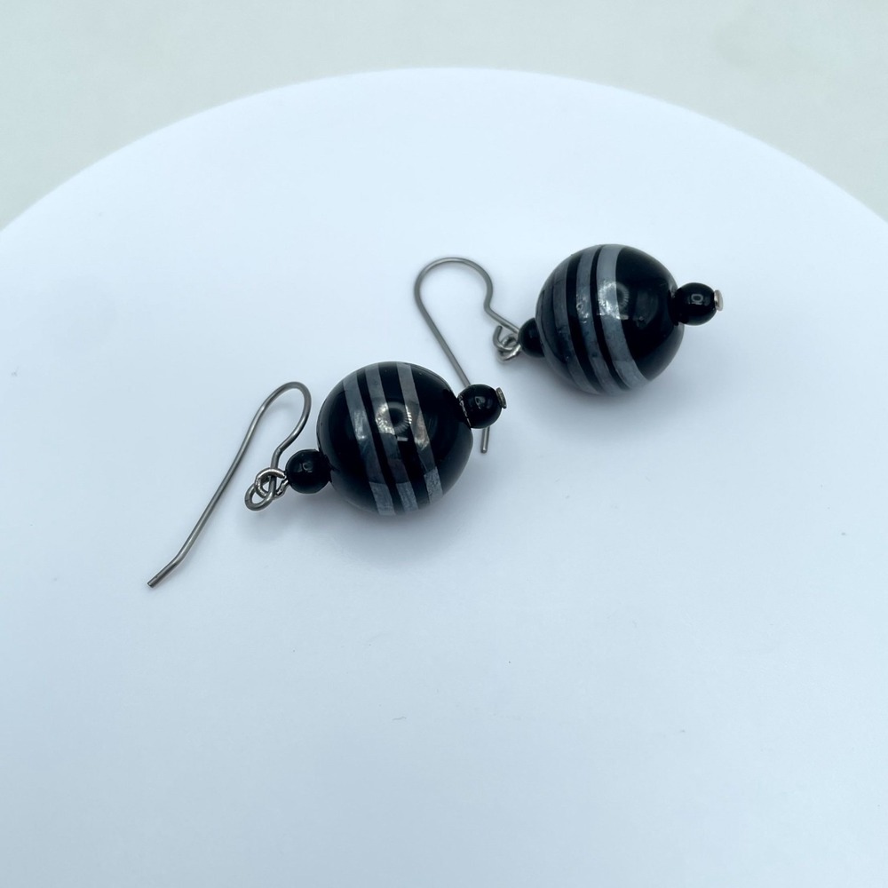 Vintage Black White Boho-Chic Banded Agate Bead Drop Dangle French Hook Earrings